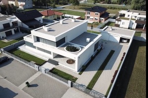 OBITELJSKE KUĆE